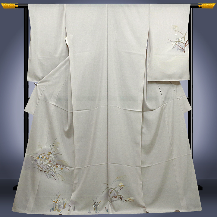 【SummerSALE開催中!】シンプルな加賀調で、落ち着きある雰囲気が大人の着姿を引き立てます♪帯によってさまざまな着こなしが可能でございますよ。 【SummerSALE開催中!】シンプルな加賀調で、落ち着きある雰囲気が大人の着姿を引き立てます♪帯によってさまざまな着こなしが可能でございますよ。