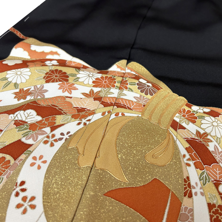 京都が誇る幻のブランド「染の北川」特選黒留袖 - ウインドウを閉じる