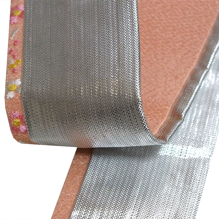 刺繍 重ね衿【花・シルバーに桃色】