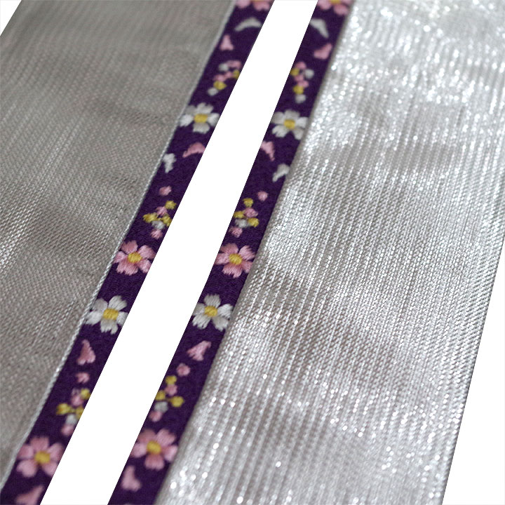 刺繍 重ね衿【花・シルバーに紫色】 - ウインドウを閉じる