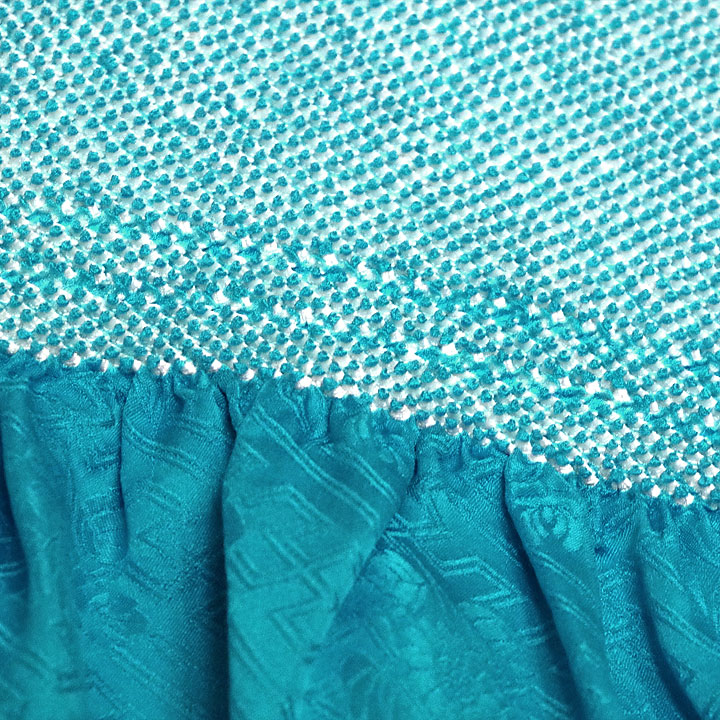 鮮やかなターコイズブルー　手絞りによる正絹絞り帯揚げ