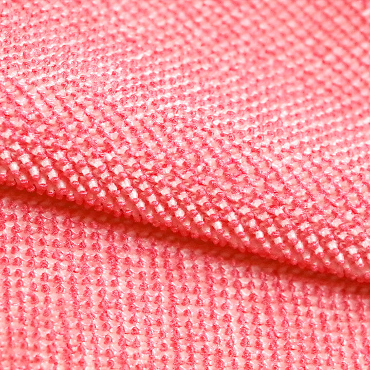 シンプルな可愛いピンク色　手絞りによる正絹絞り帯揚げ - ウインドウを閉じる