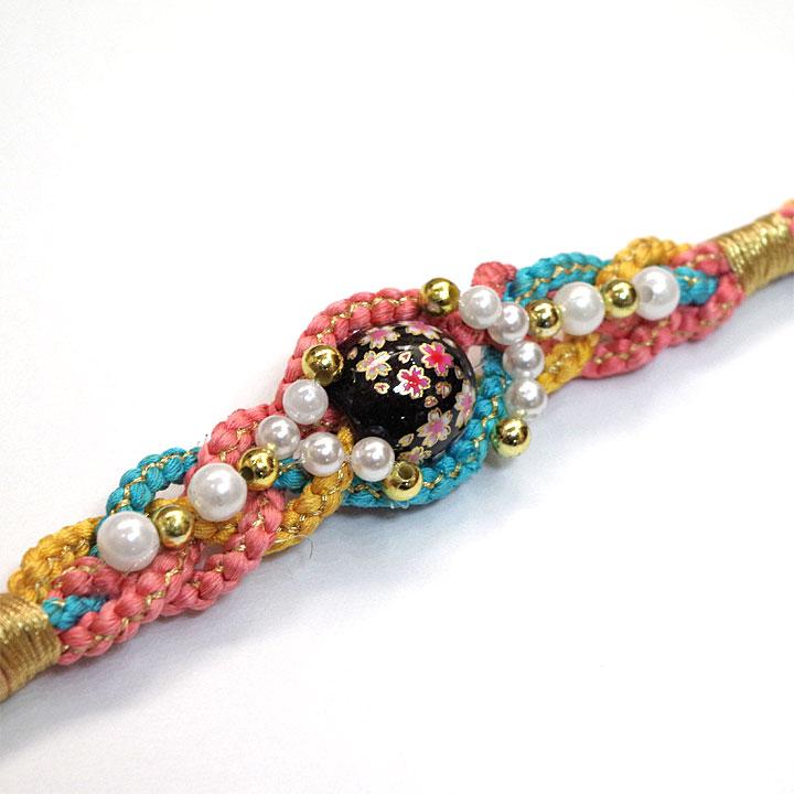 可愛いピンクで可愛く魅せる正絹飾り帯締め