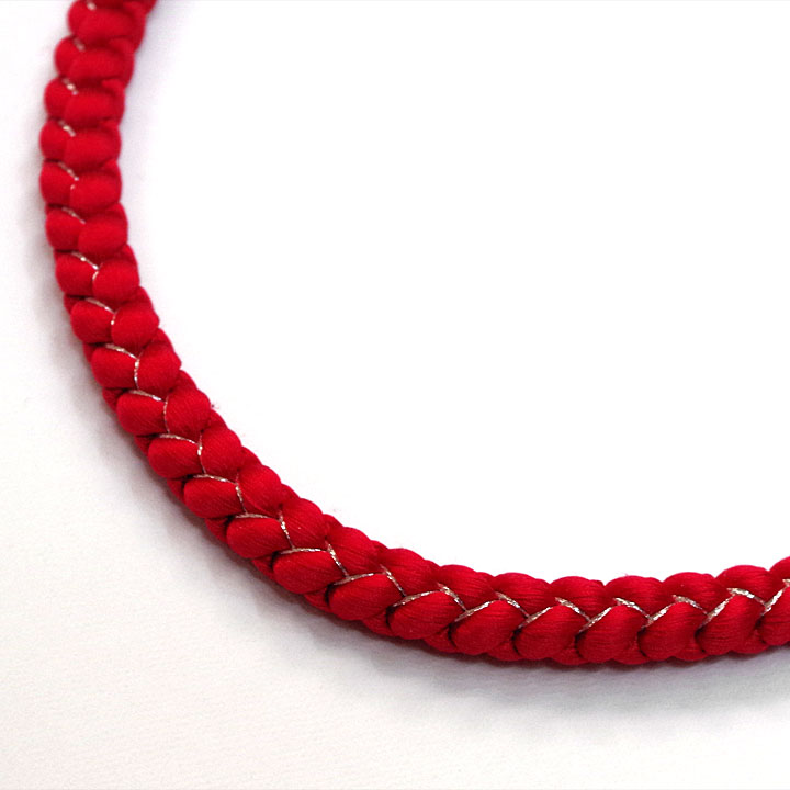 鮮やかな赤と綺麗なパールの正絹飾り帯締め