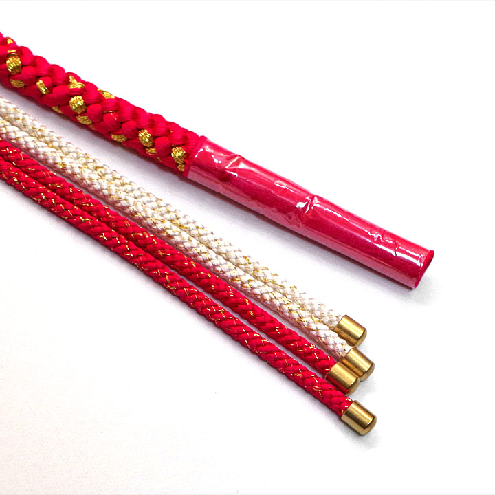 ローズレッドに2連の花模様の正絹飾り帯締め