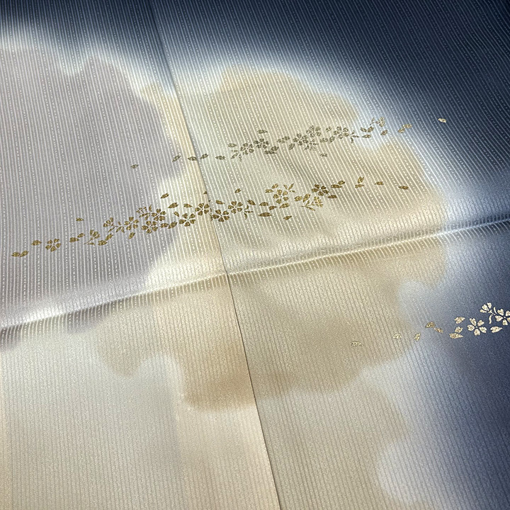 上品な装いをお求めの方にふさわしい　丹後ちりめんの雪輪の訪問着