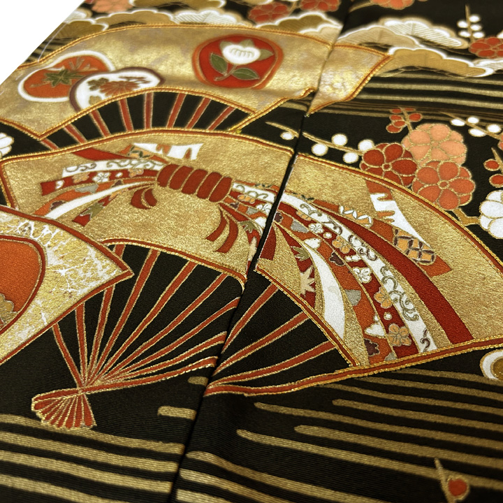 格式高い古典の美　京都の一流染匠が創作した黒留袖
