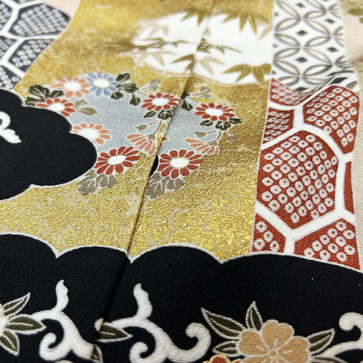 上品な色彩で彩られた正統派古典柄　京友禅黒留袖