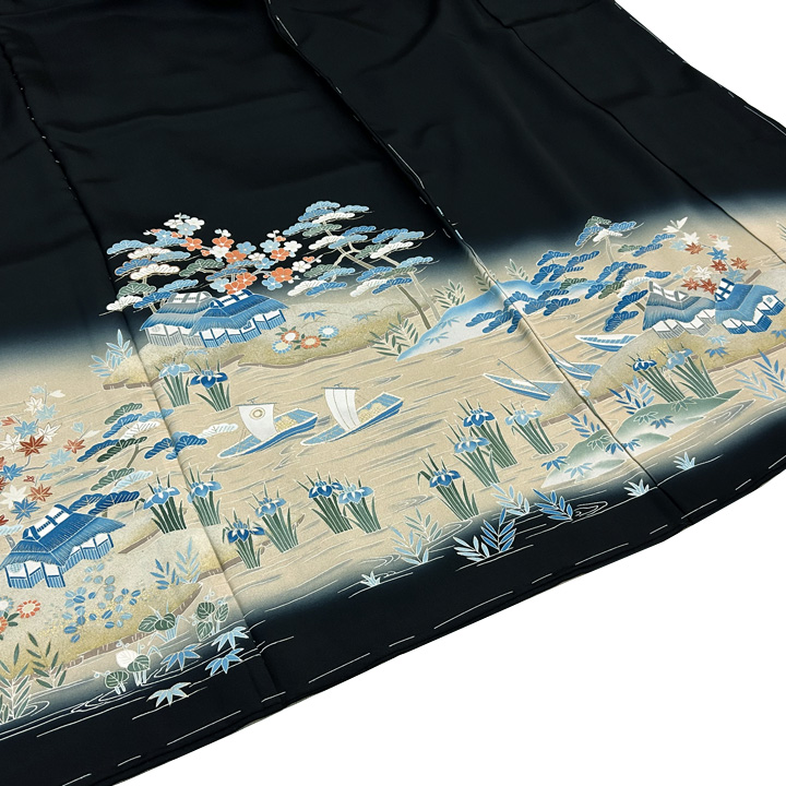 冴える青、落ち着きのある茶屋辻柄　特選黒留袖