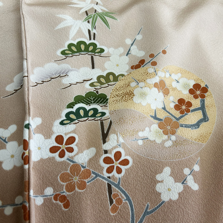 品格のある優美な古典柄　京友禅本染め色留袖