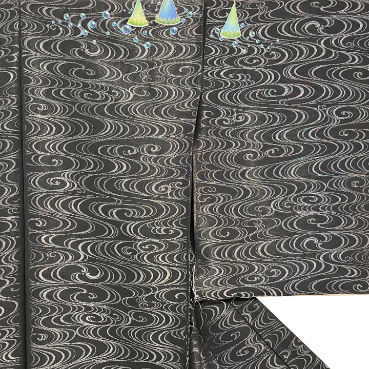 銀通し絹地 訪問着【流水に島】　