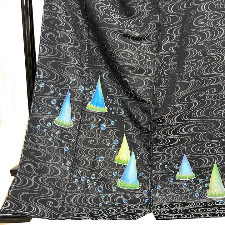 銀通し絹地 訪問着【流水に島】　