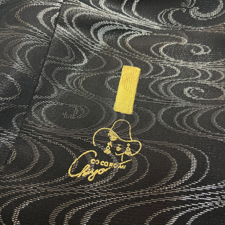 銀通し絹地 訪問着【流水に島】　