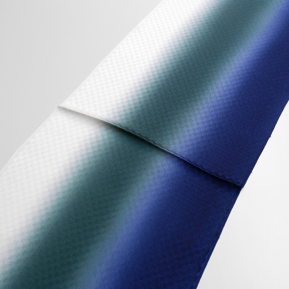 紐の渡敬謹製　正絹帯揚げ【濃青×深緑×白】