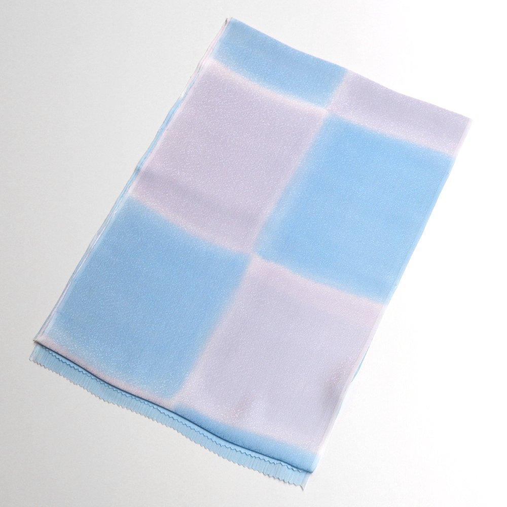 紐の渡敬謹製　正絹帯揚げ【市松　水色×灰色】