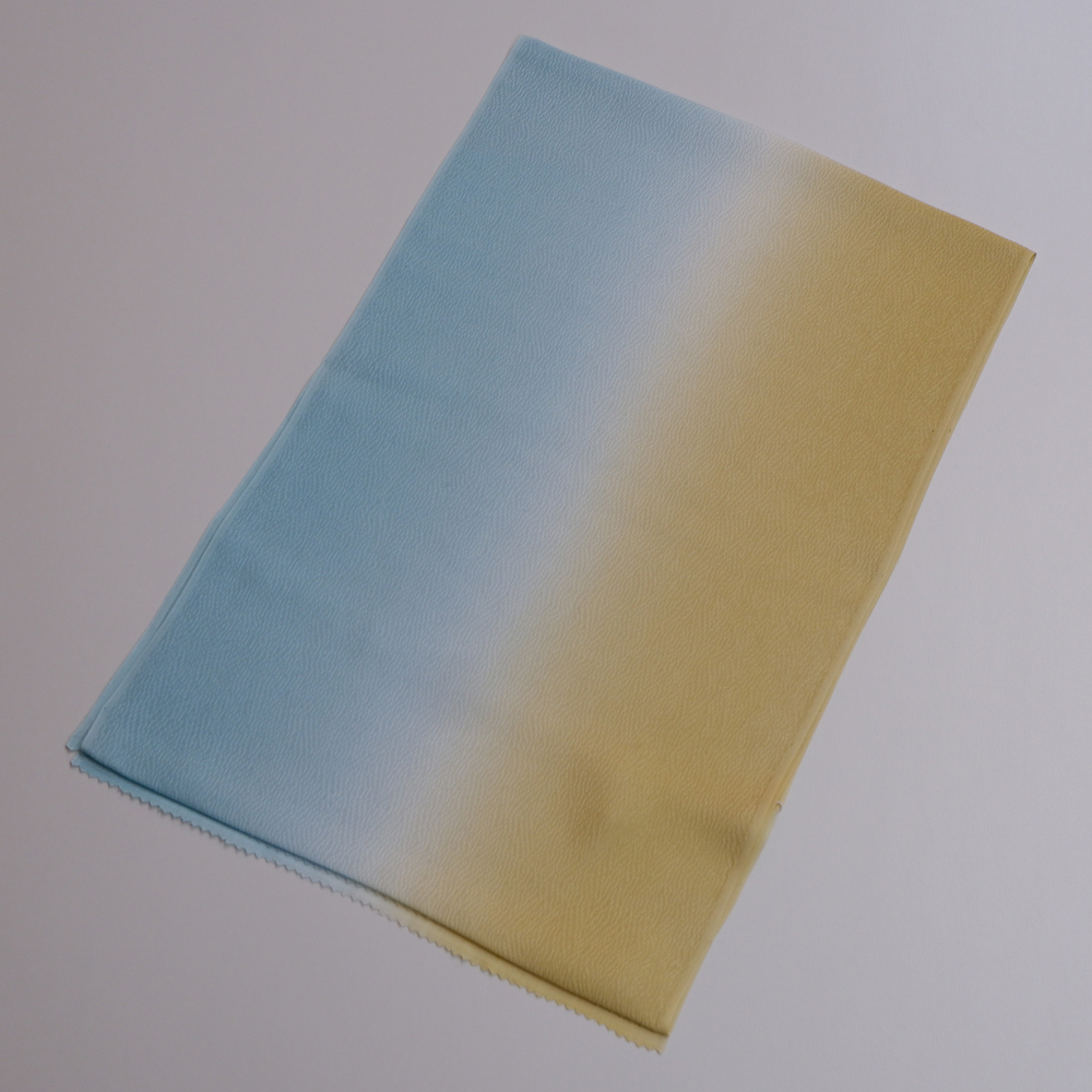紐の渡敬謹製　正絹帯揚げ【辛子色×水色】
