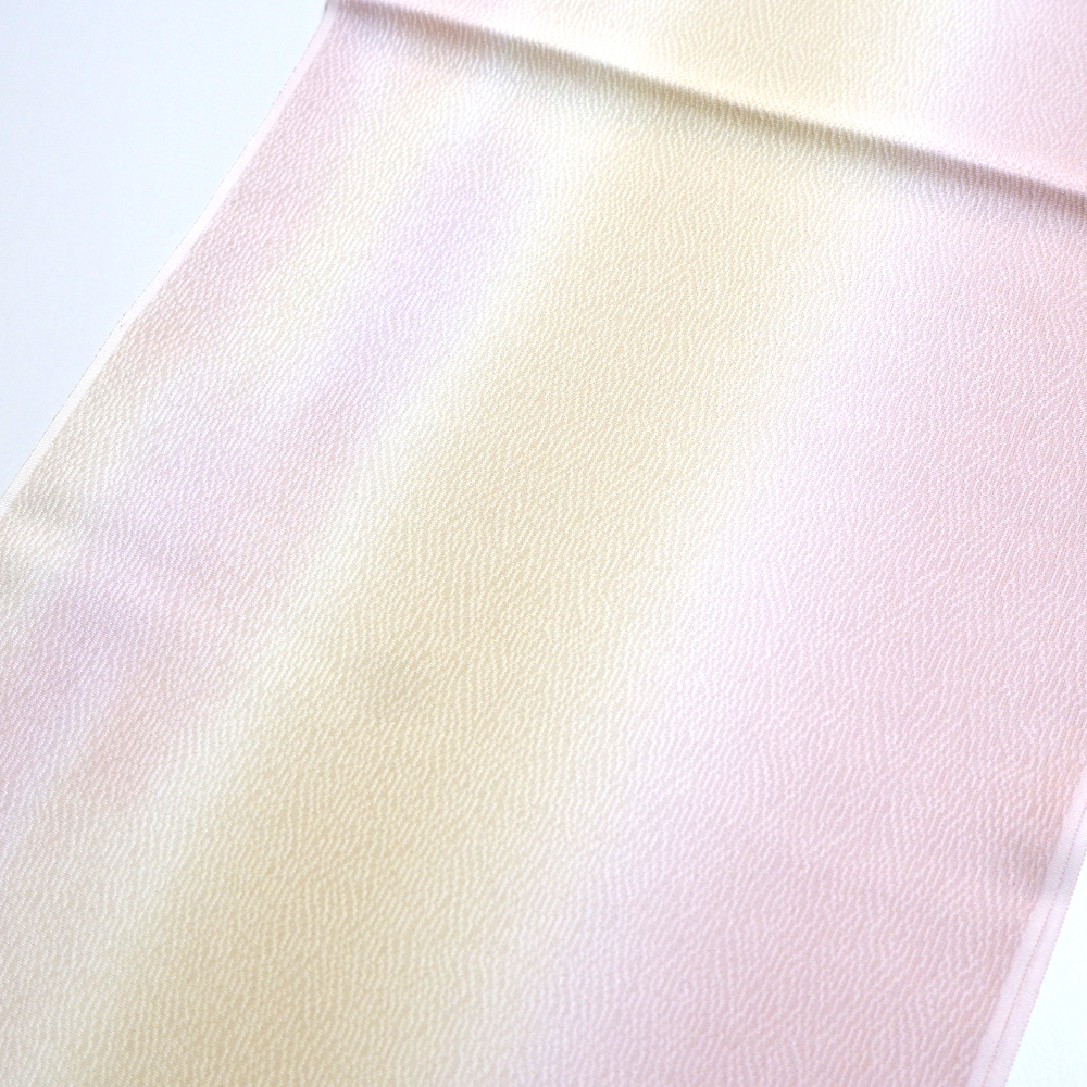 紐の渡敬謹製　正絹帯揚げ【多色ぼかし】