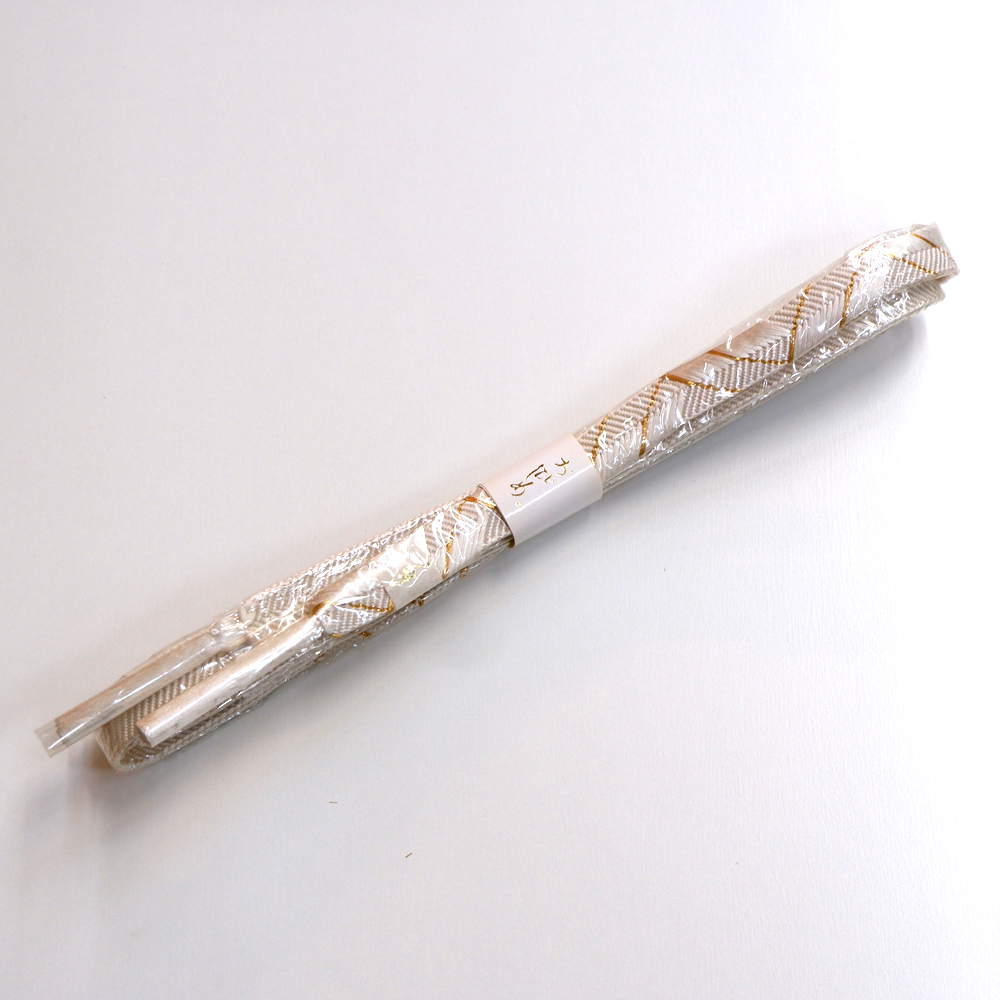 紐の渡敬謹製　正絹帯締め【白地に金】