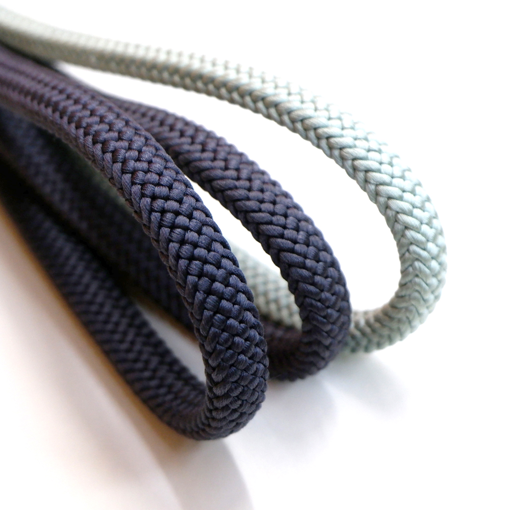 紐の渡敬謹製　正絹帯締め【薄緑×紺】