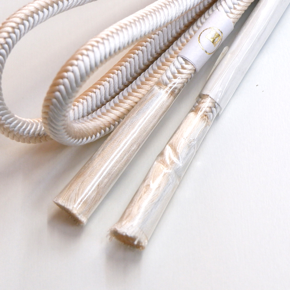 紐の渡敬謹製　正絹帯締め【灰×桜】