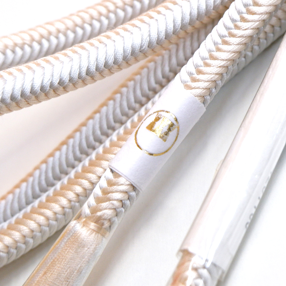 紐の渡敬謹製　正絹帯締め【灰×桜】