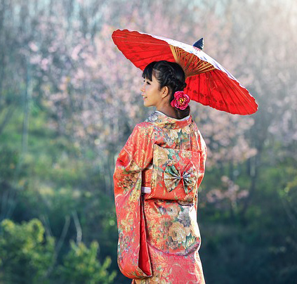 八代目がブログ更新しました♪ そもそも呉服って何?【八代目の疑問】 八代目がブログ更新しました♪ そもそも呉服って何?【八代目の疑問】