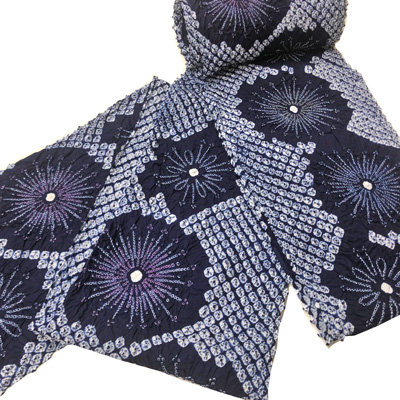 【新着情報】美しい紺色に花火が浮かぶ　高級浴衣有松絞りが入荷