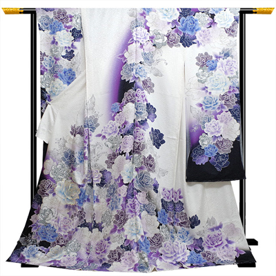 【新着情報】 大人色でカッコ良く着飾る綺麗系振袖が入荷