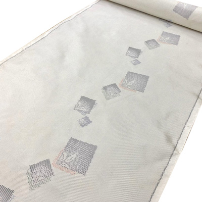 【新着情報】名門「枡屋儀兵衛」すっきりとした本場白大島紬