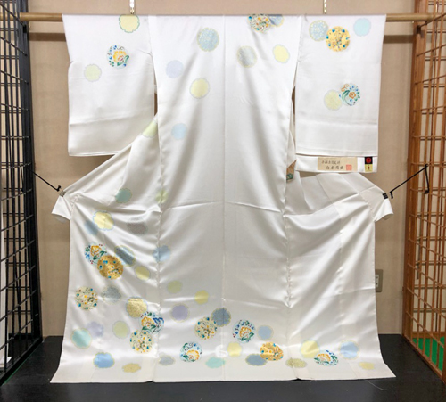 大呉服祭がもう間近に迫ってきたという事で、新入荷商品のご紹介をしていきます! 大呉服祭がもう間近に迫ってきたという事で、新入荷商品のご紹介をしていきます!