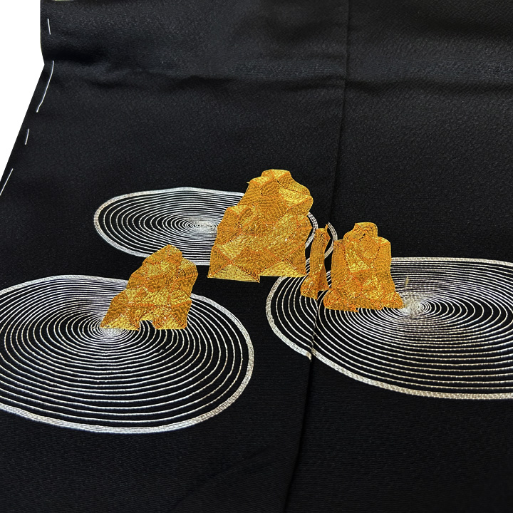 アンティーク名古屋帯刺繍の花模様上質黒地大正ロマン正絹No.7-24